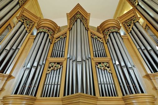 Frontansicht von der Orgel